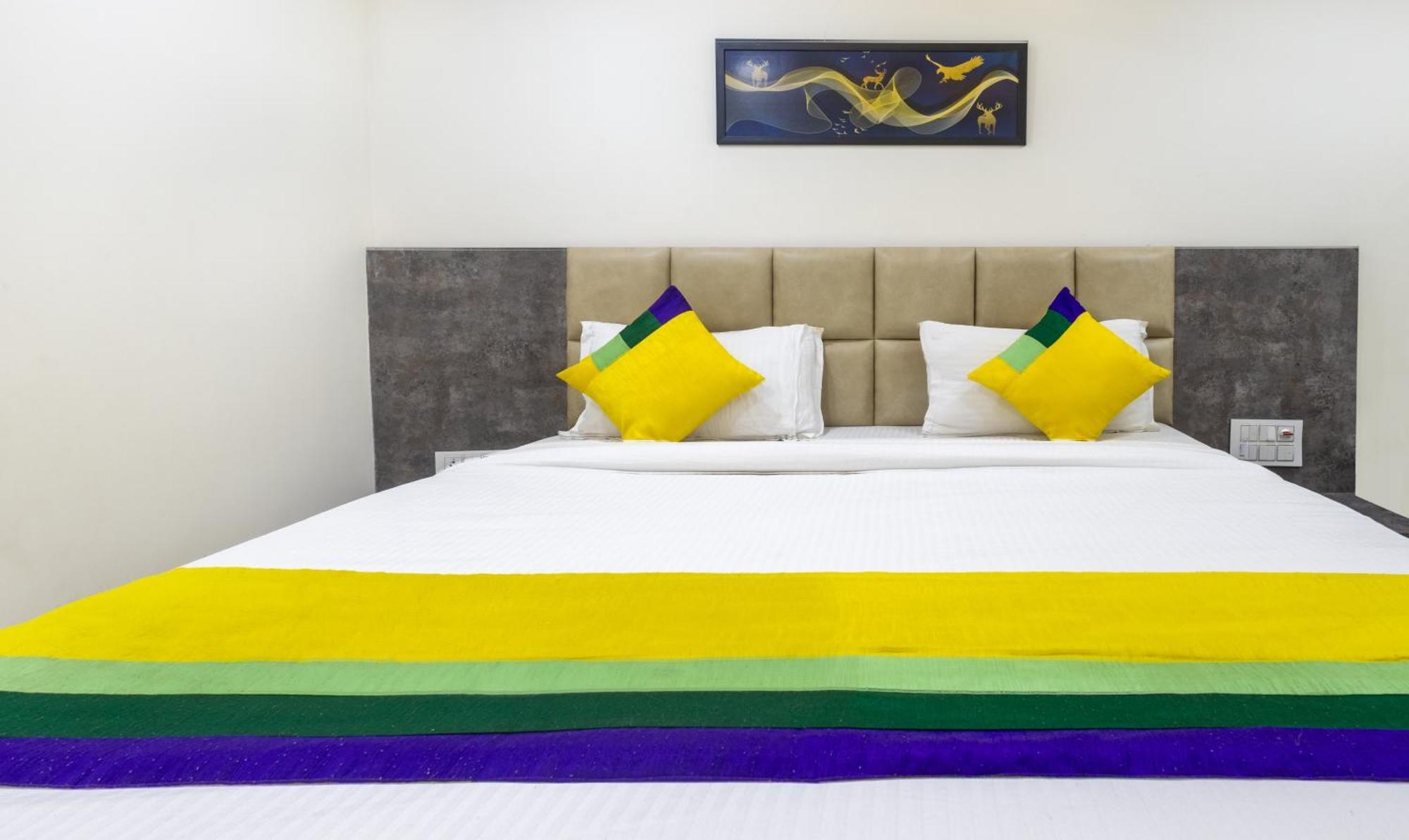 Itsy Hotels Signature, Nehru Nagar Ahmedabad Exterior photo